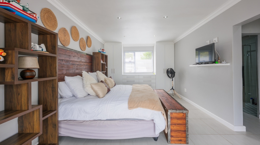 4 Bedroom Property for Sale in Agulhas Western Cape